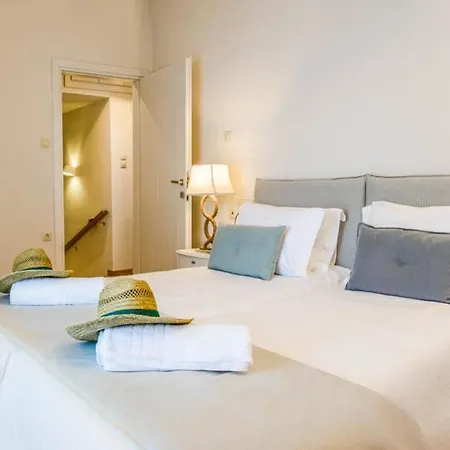 Sleeps 6 With Pool Air Con And Wifi * Като-Гацеа